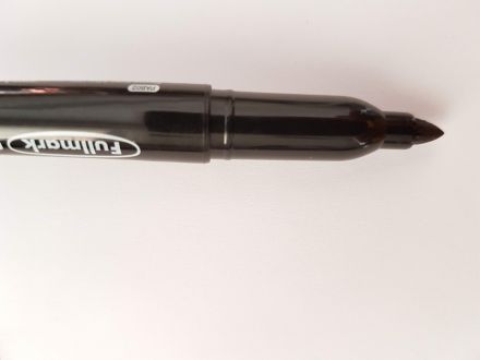 Перманентен маркер, остър писец, 2 мм, ЧЕРЕН, 5 бр.в опаковка